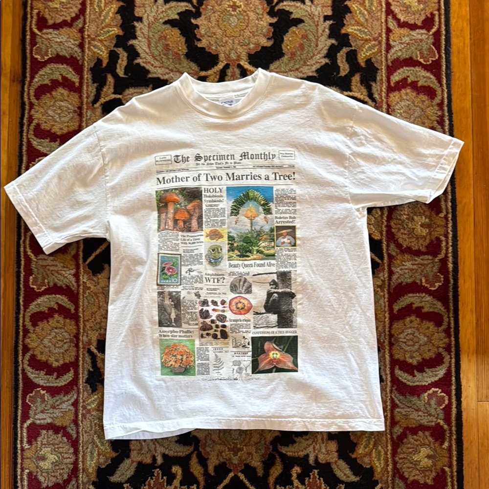 White T-Shirt Hot Cactus / Cactus Store LA studio